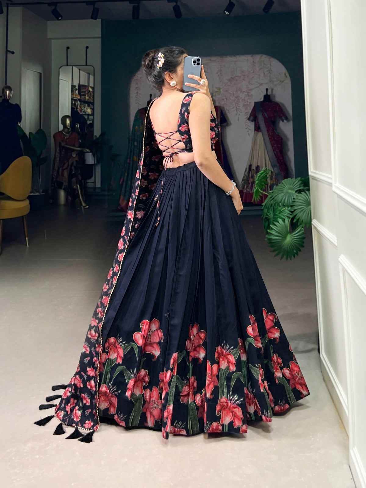 The Perfect Blend of Tradition And Sparkle Lehenga Choli 1741352043558-227 Womens Lehenga Choli