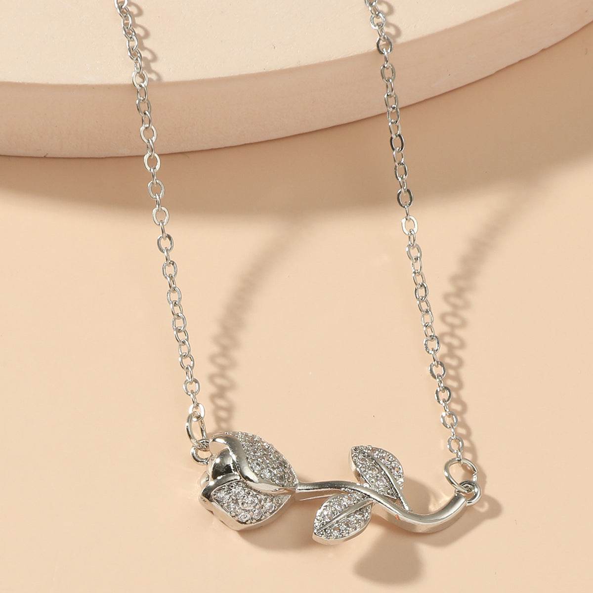 06 White KG612 Rhinestone Love Rose Chain Necklace For Women 2858bdd0-f37d-4f9a-ab36-691c0d30e817 Print Material