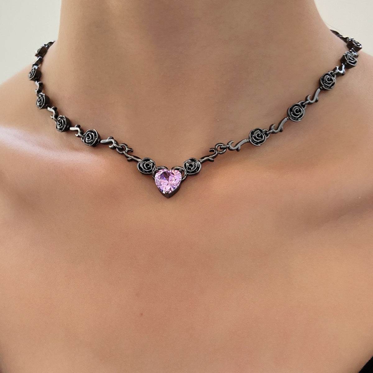 03 Gun Black A764 Rhinestone Love Rose Chain Necklace For Women 527c1f7e-871f-4120-9770-e5970b1c90af Print Material