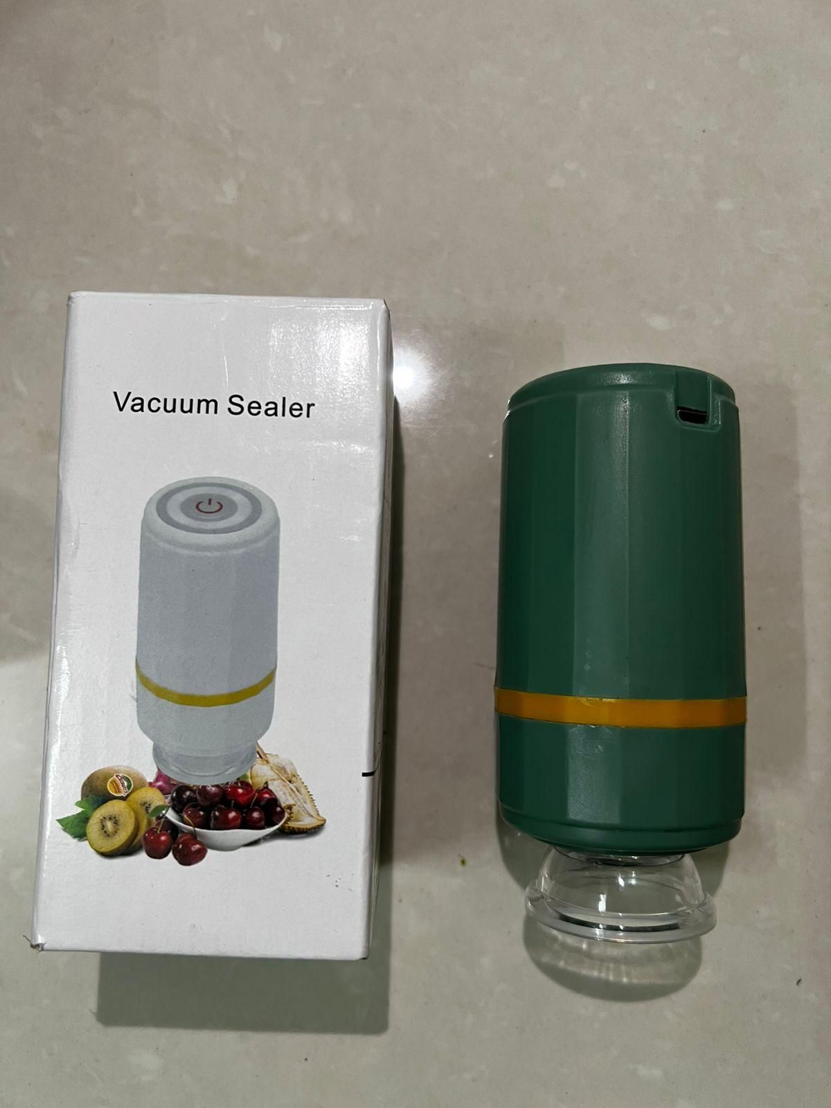 Automatic Vacuum Sealer – Compact, Rechargeable & Efficient Food Preservation 6537139684