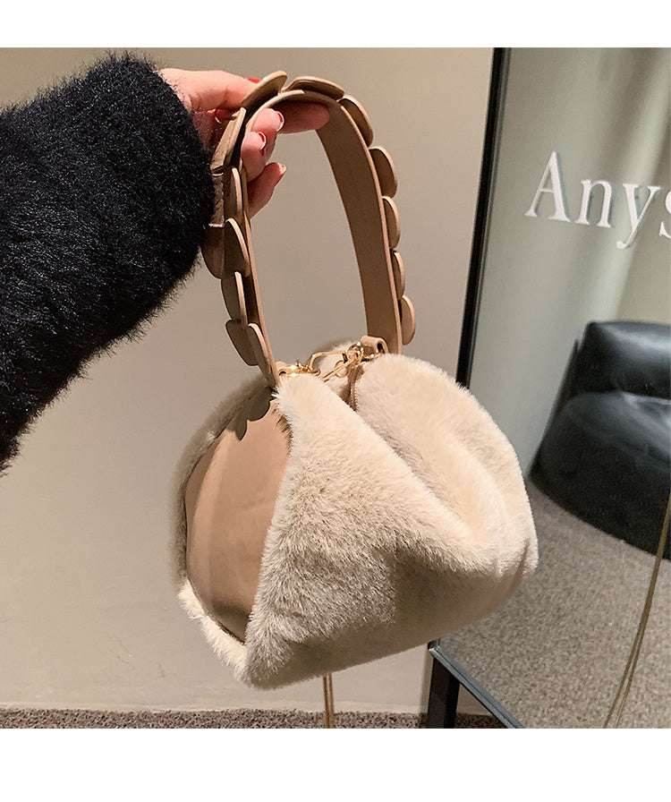 Autumn And Winter Small Furry Crossbody Hand Bag Female Bags 6aa80bff-a498-4b0a-8a33-20609581e9bc-_4 Print Material