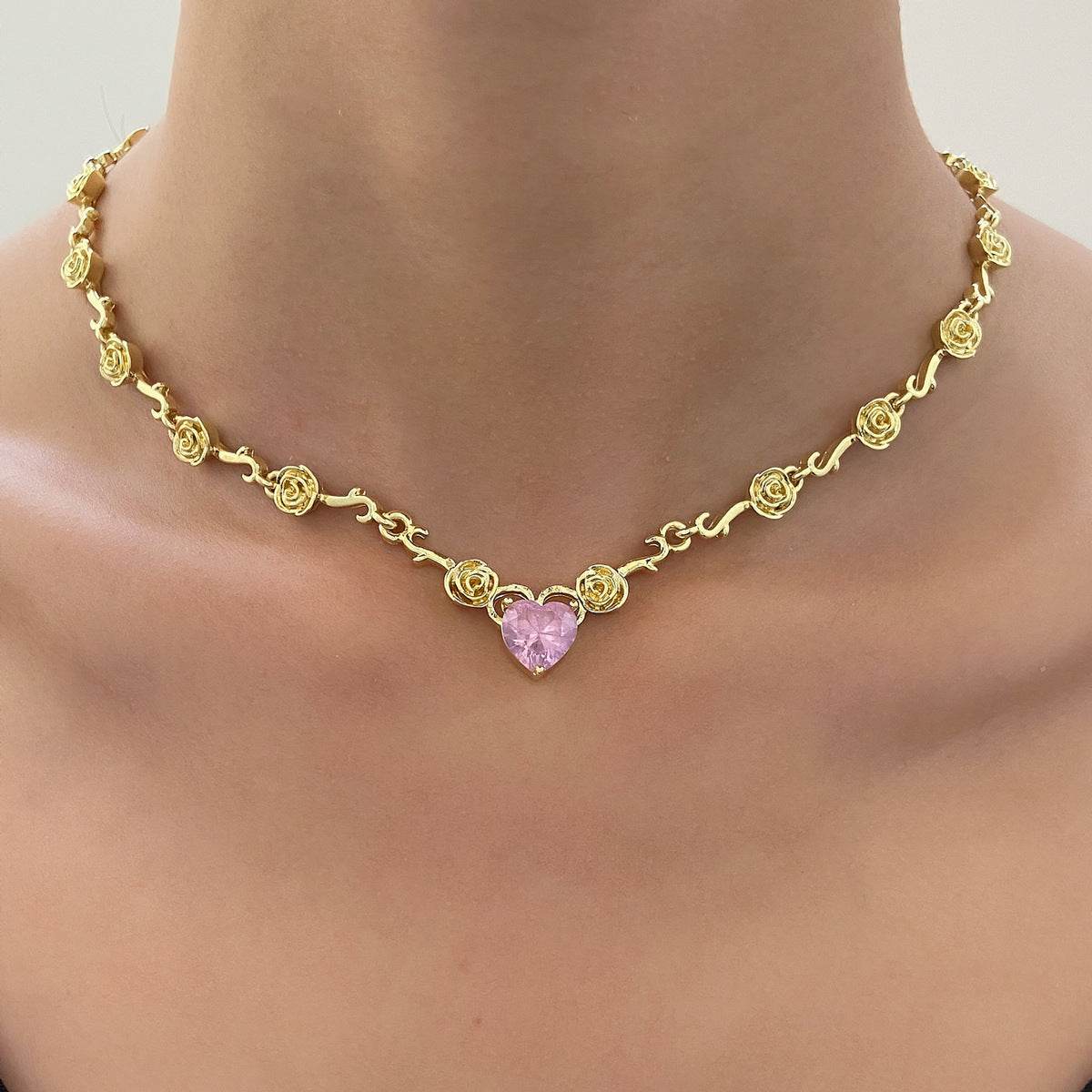 02 14K Gold A488 Rhinestone Love Rose Chain Necklace For Women 6f6528fc-bfcf-4a9a-beeb-727edbb6d297 Print Material