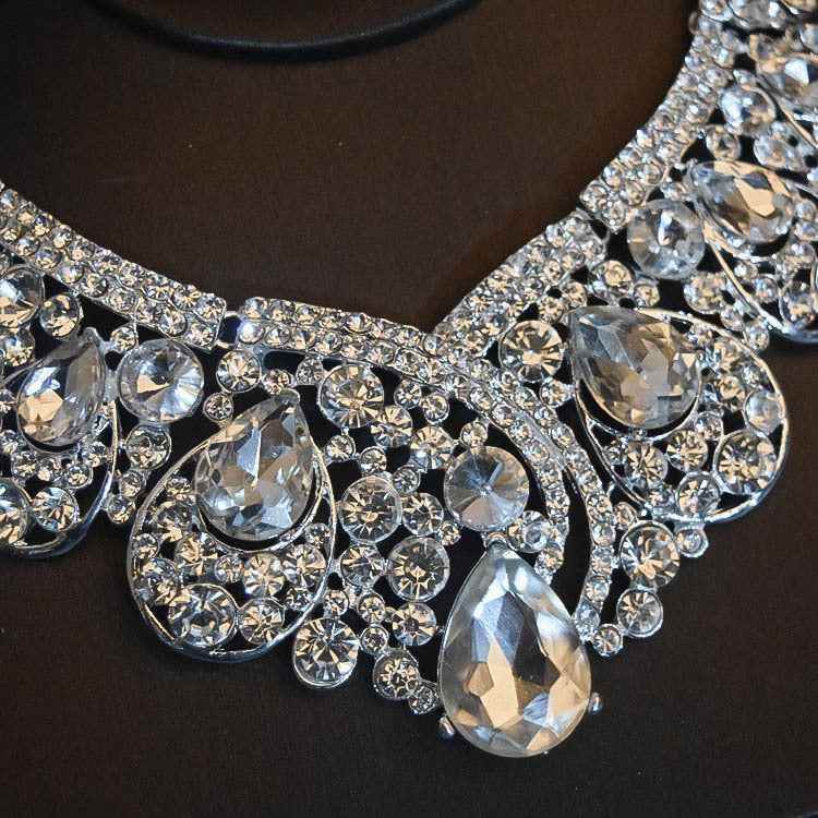 Crown Necklace and Earrings Set 71016e43-bf49-45c6-8d67-8759daa464f9 Print Material