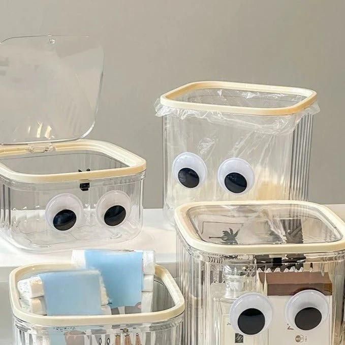 Cute Cartoon Trash Can with Lid – 15x15x8 cm – Compact Odor-Sealing Mini Waste Bin 7670416438