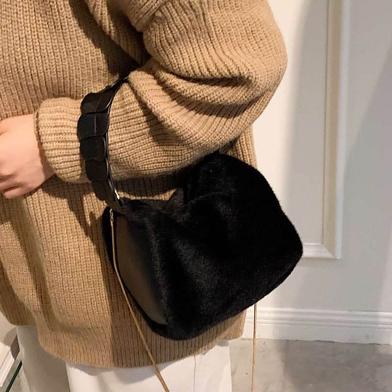 Autumn And Winter Small Furry Crossbody Hand Bag Female Bags be7f7d6a-2acc-4921-916d-1c0f3af86ae4-_5 Print Material