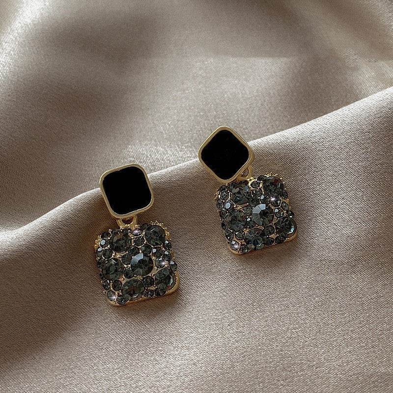 Grey Rhinestone Cube Earrings Ins Fashion Temperament Geometric Earrings c0e2666f-460f-49d1-aaf3-ba9d9d8ee65b Accessories