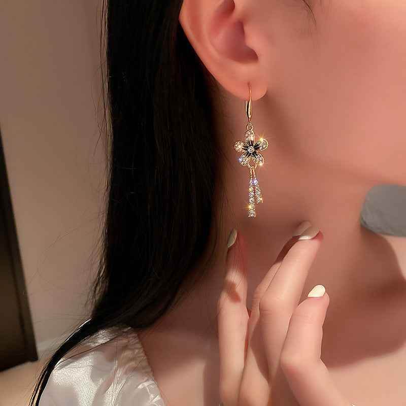 Sparkling Flower Earrings for Women dacfe425-f396-4943-86f0-5371fbdaf80c Print Material